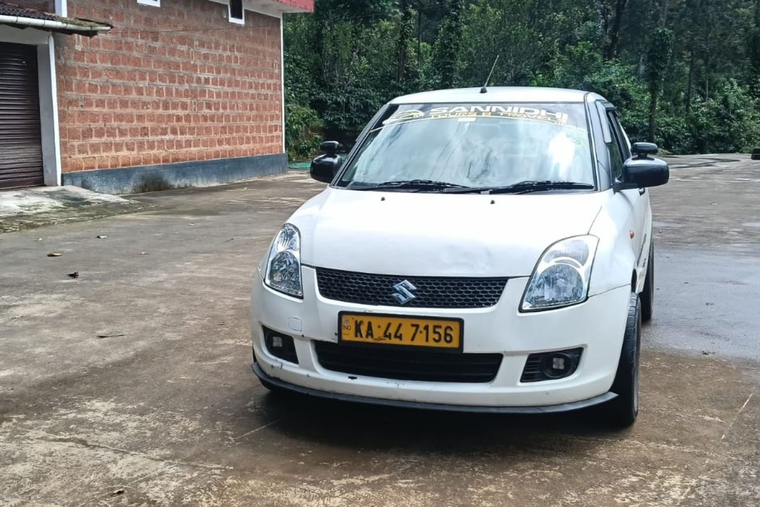 Tempo traveller for Coorg group tours